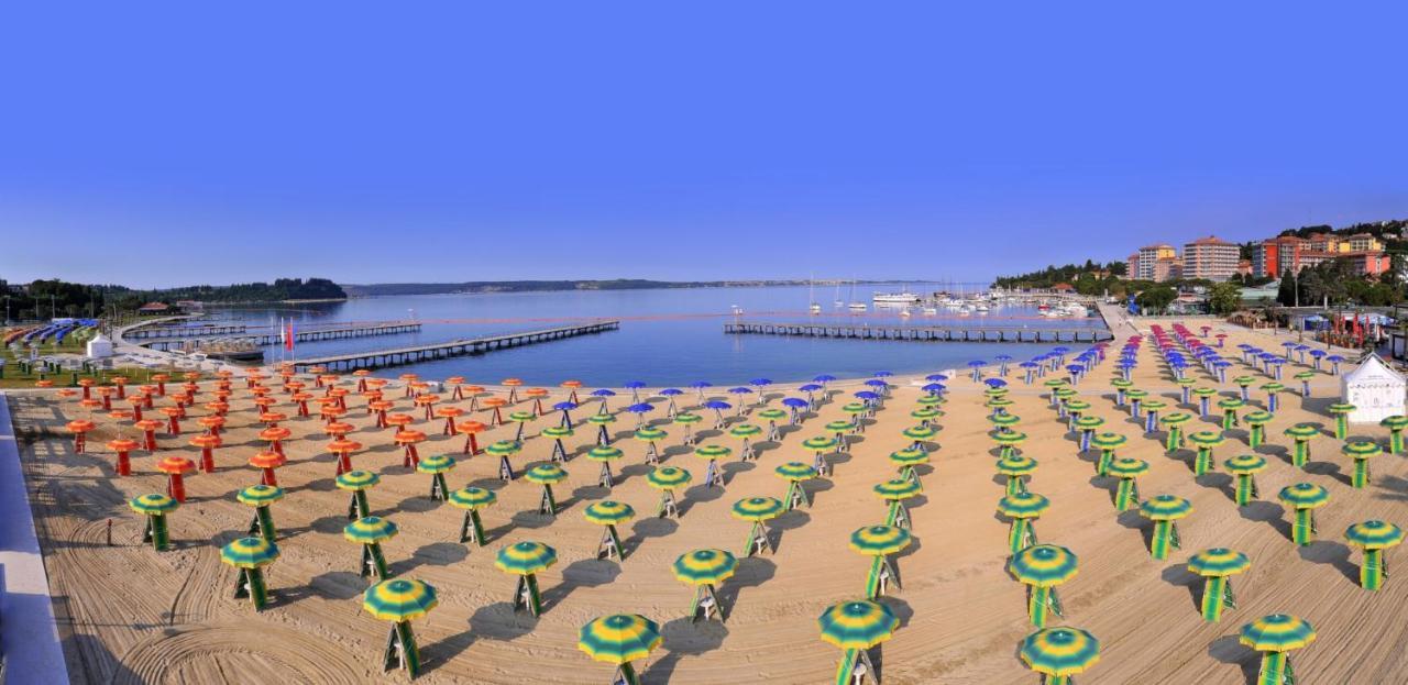 Apartment With Seaview And Garden For 6 Portorož Dış mekan fotoğraf