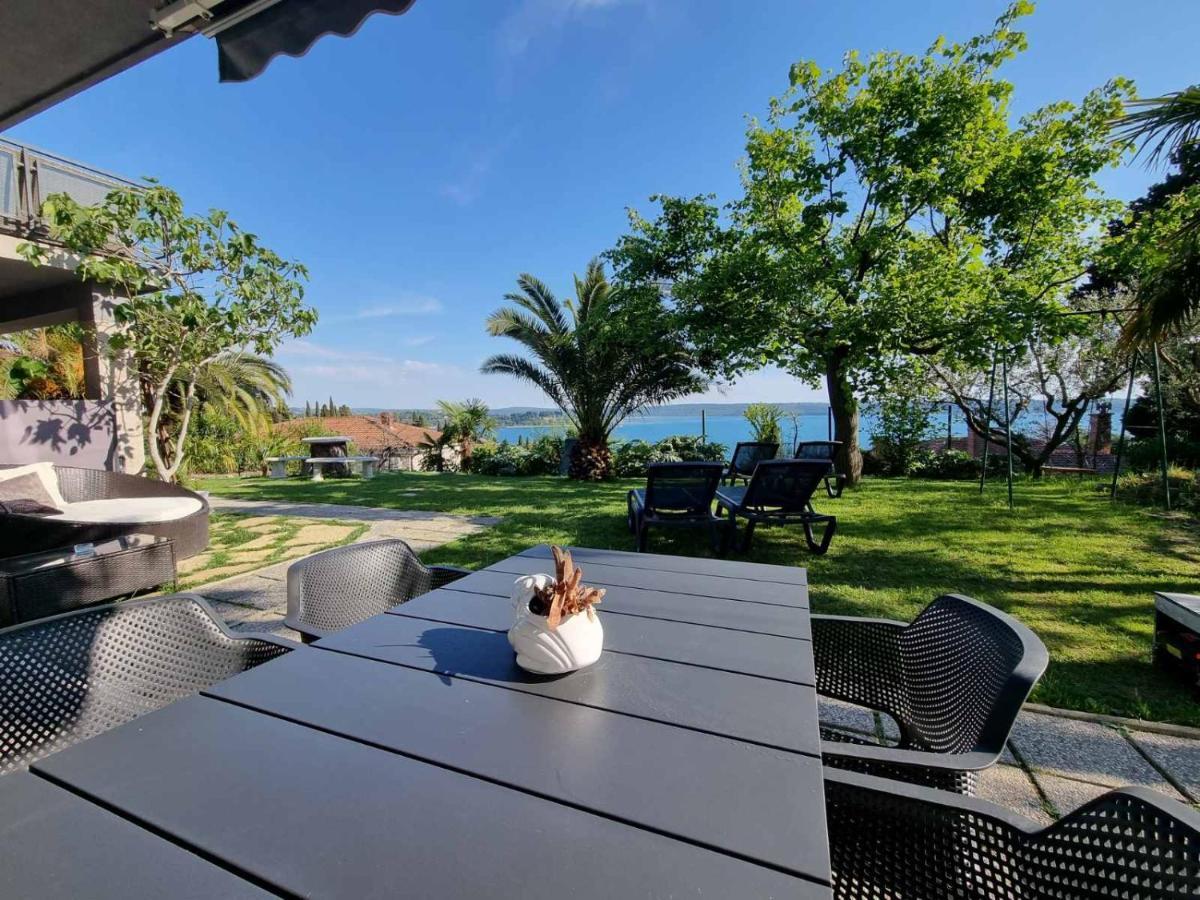 Apartment With Seaview And Garden For 6 Portorož Dış mekan fotoğraf
