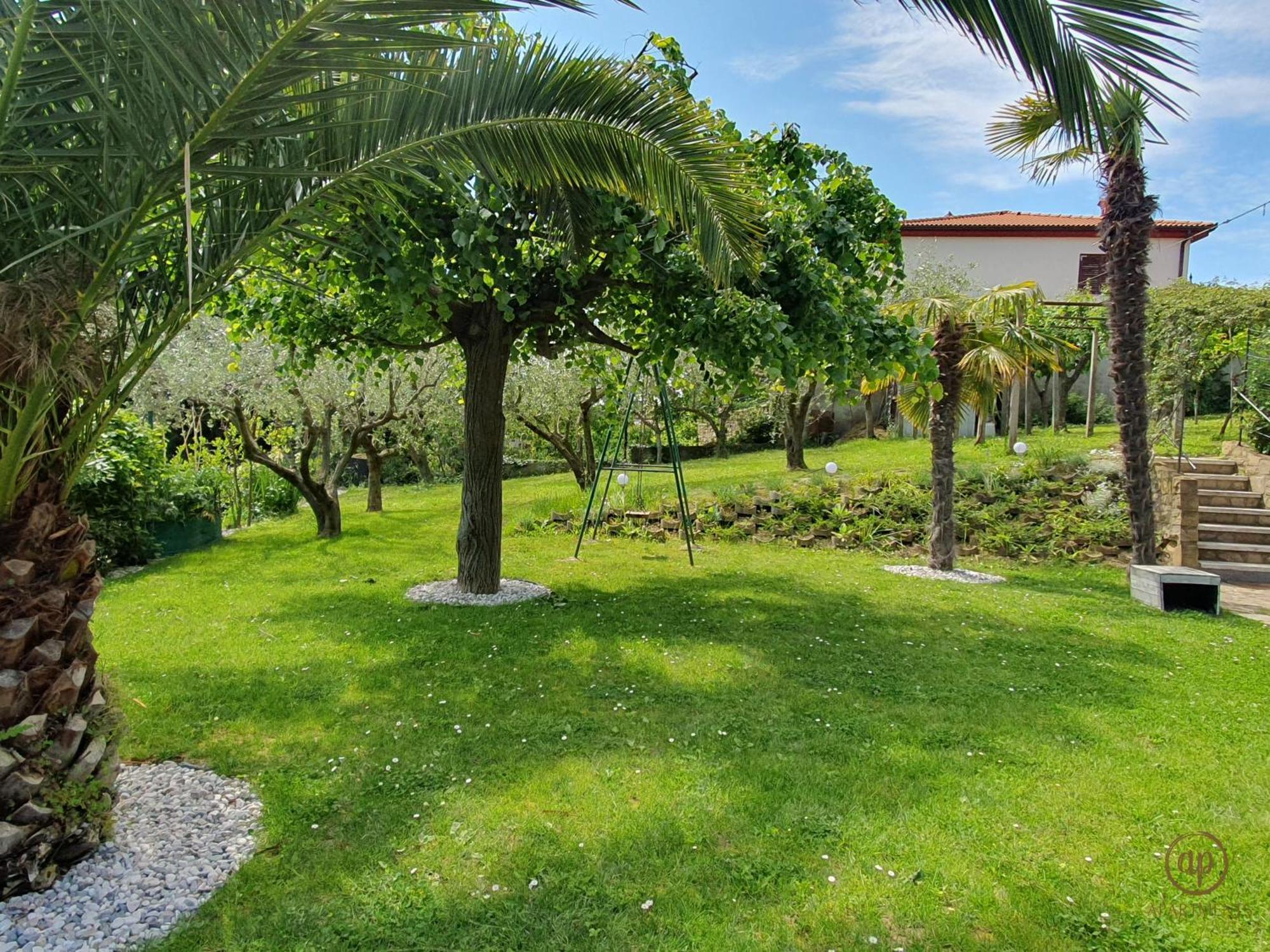 Apartment With Seaview And Garden For 6 Portorož Dış mekan fotoğraf