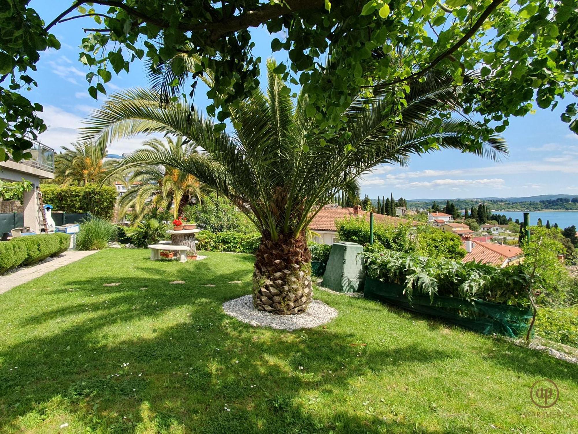 Apartment With Seaview And Garden For 6 Portorož Dış mekan fotoğraf