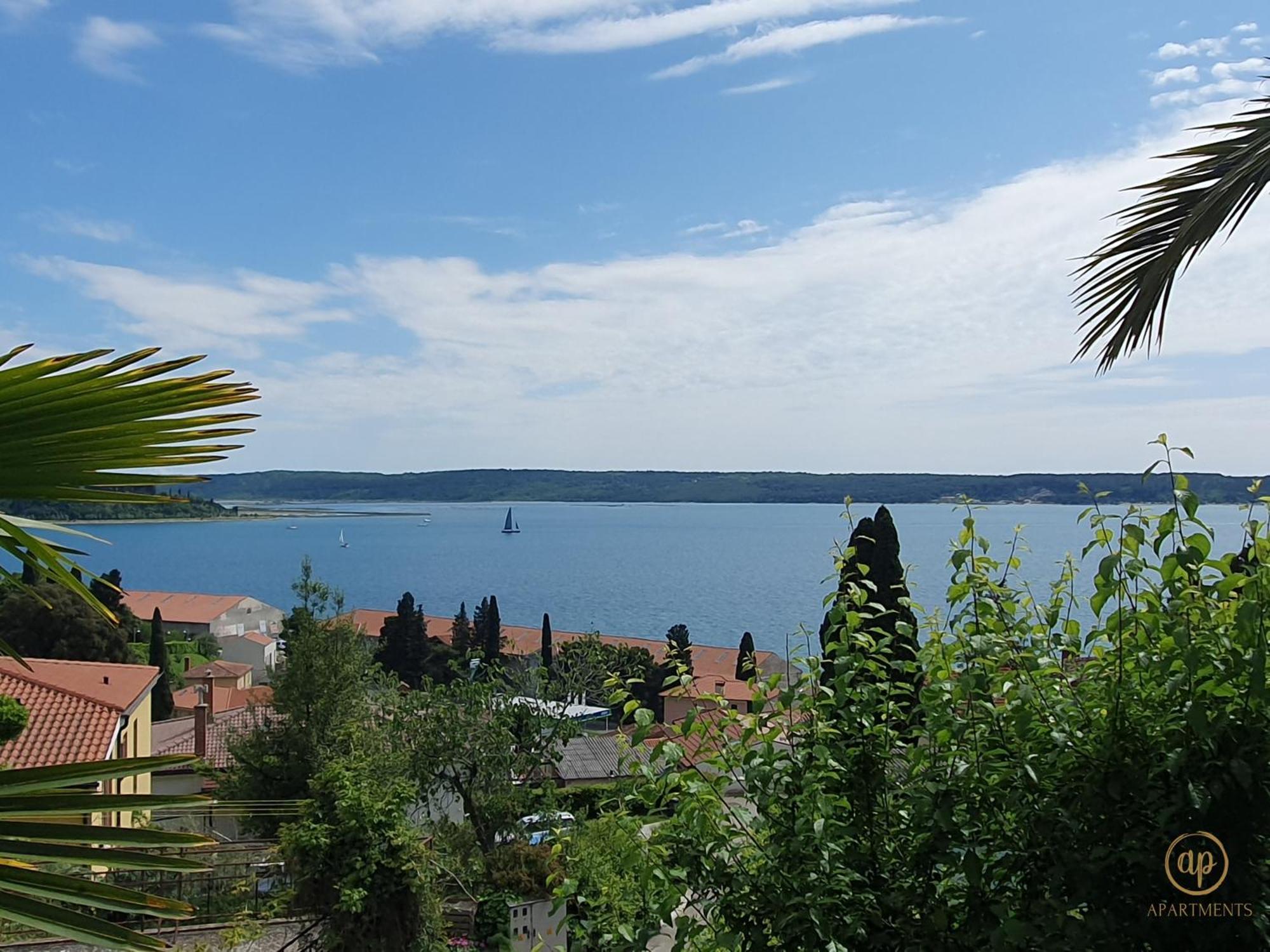 Apartment With Seaview And Garden For 6 Portorož Dış mekan fotoğraf